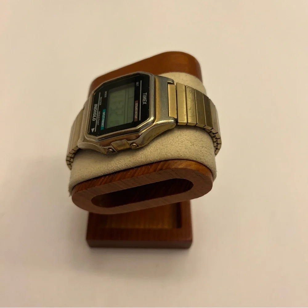 Timex Digital Goldtone Expansion Watch Alarm‎ Indiglo Chrono New Battery 6.5”